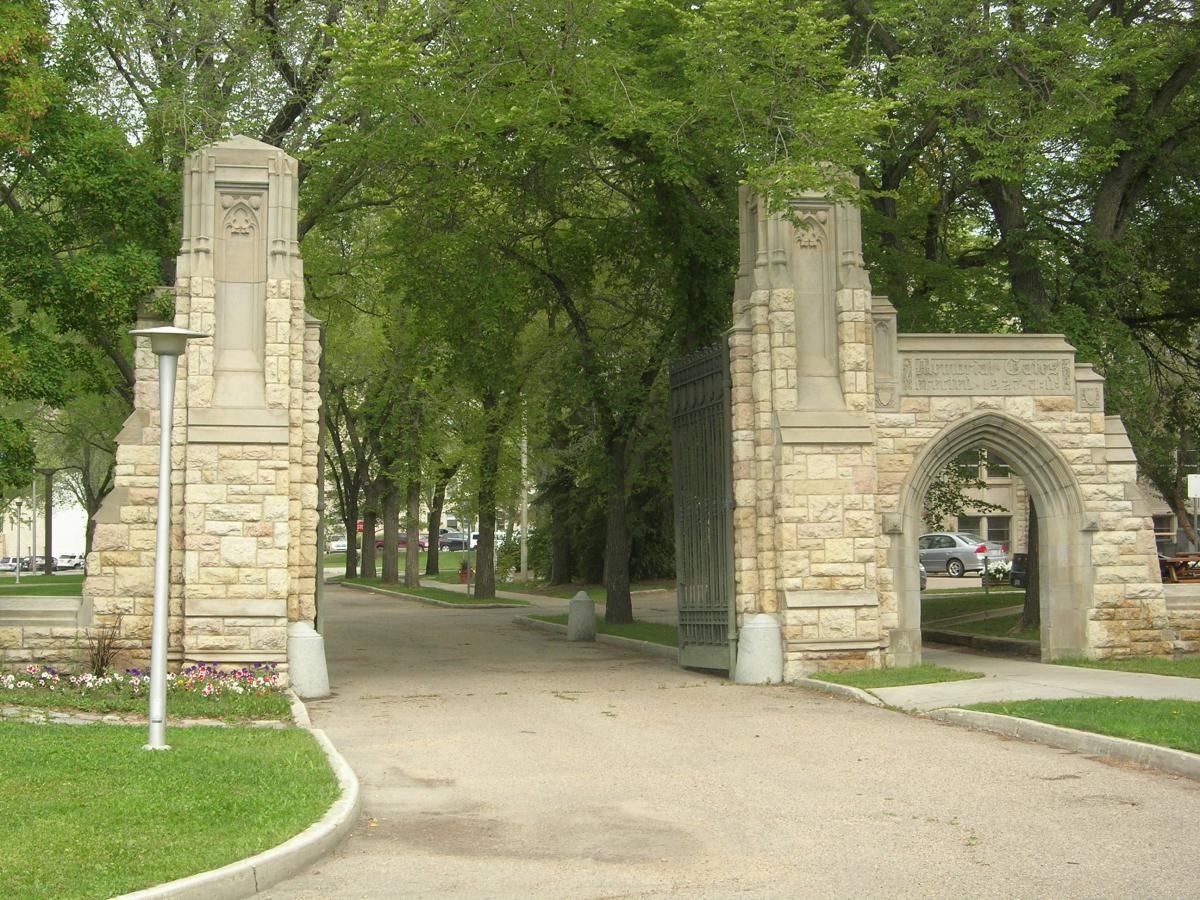 Memorial Gates - 2015