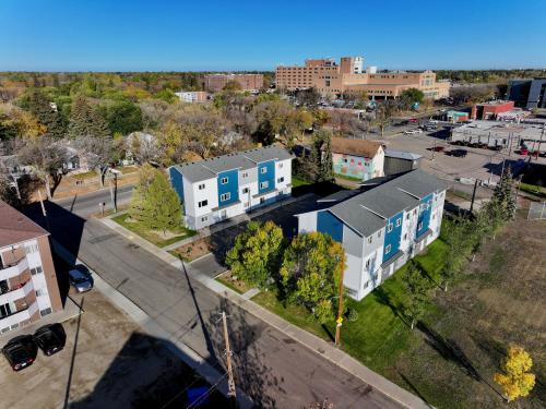 1520 19th Street West