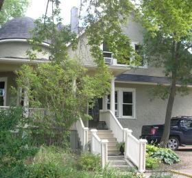 Bottomley Residence