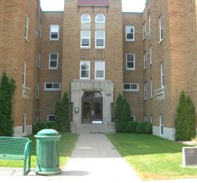 Cambridge Court