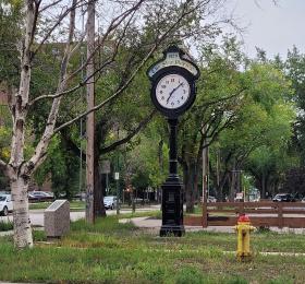 Star Phoenix Clock